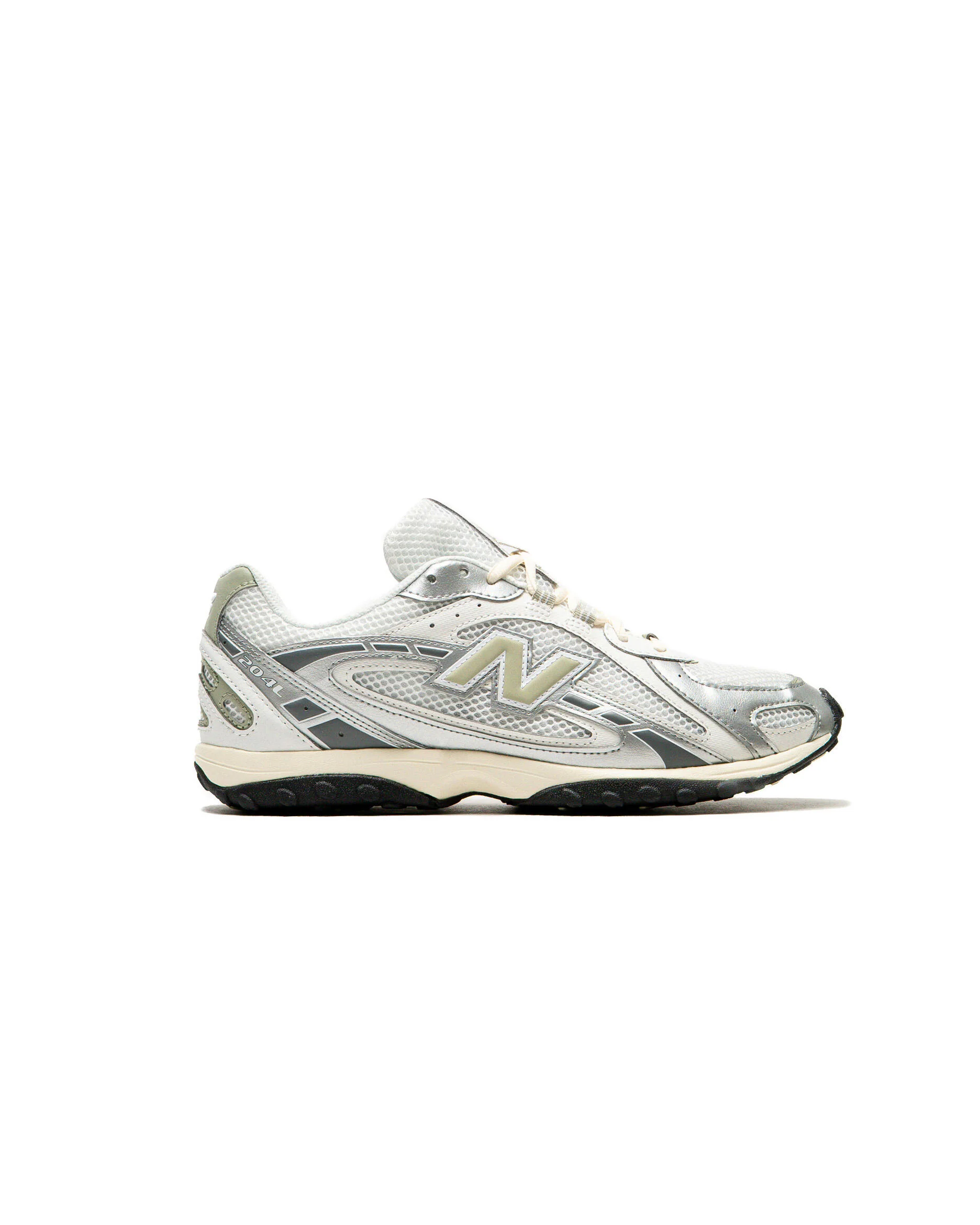 New Balance 204L