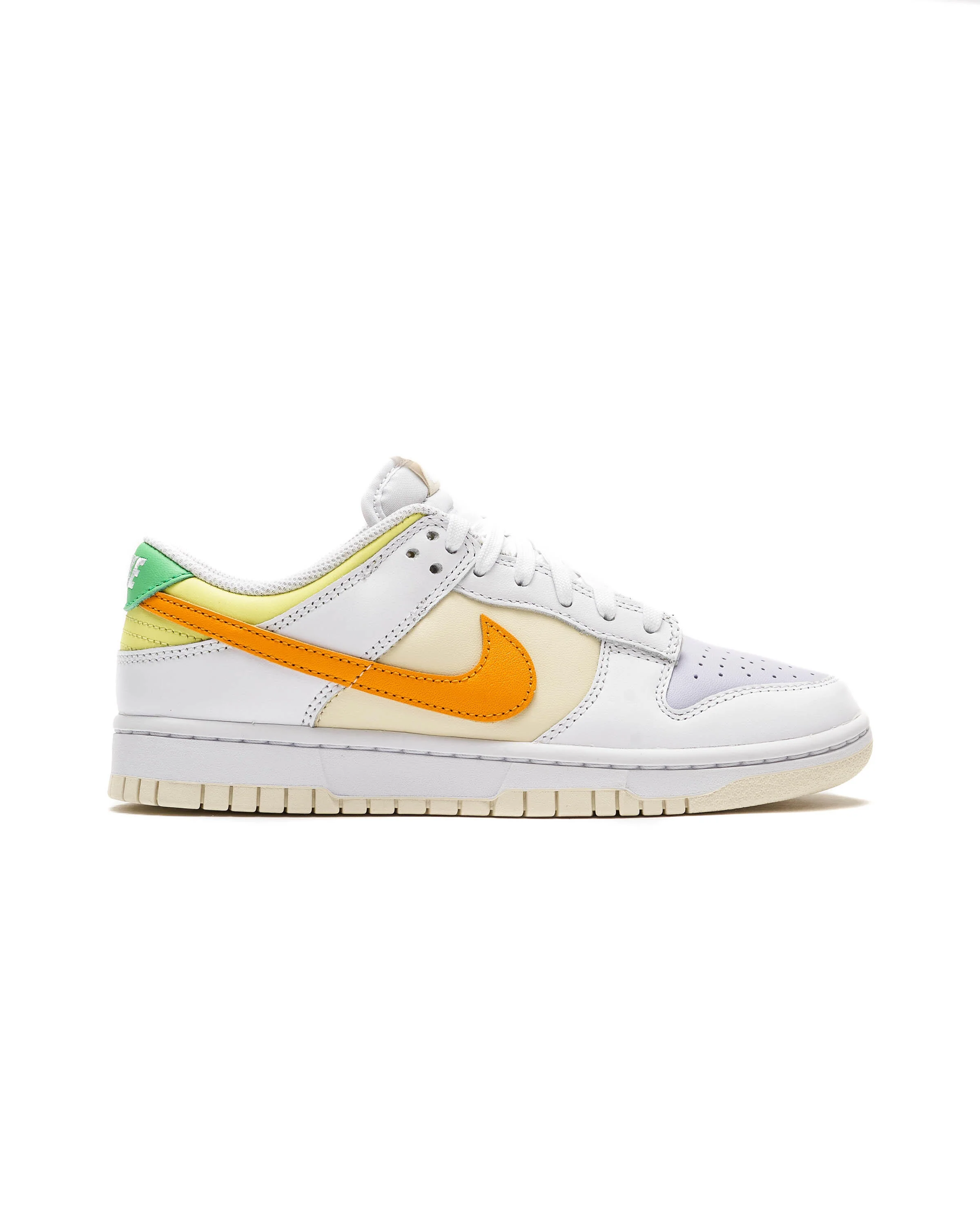Nike WMNS DUNK LOW