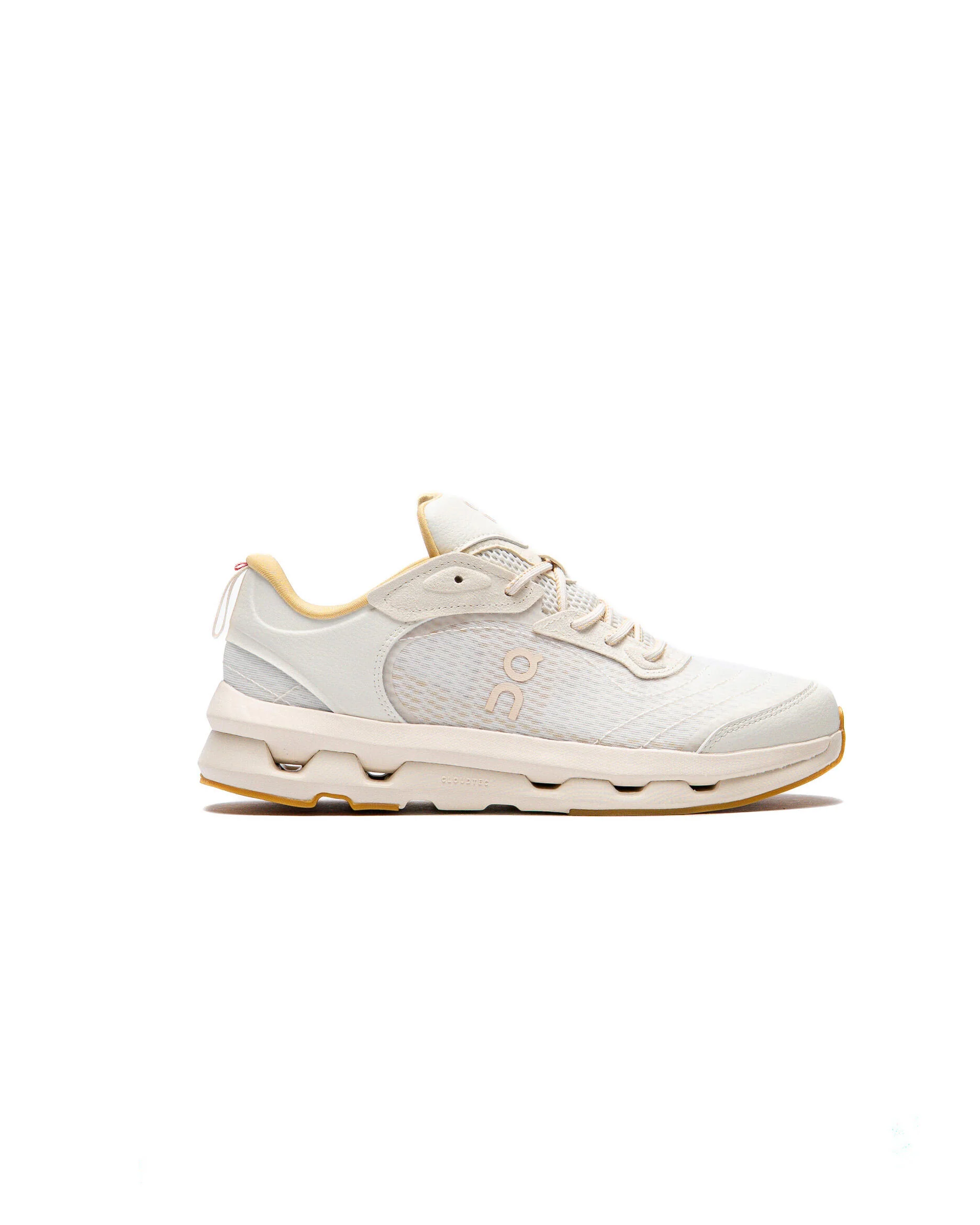 On Running WMNS Cloudzone Moon